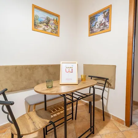 Dimora Stella By Wonderful Italy アパート ナポリ